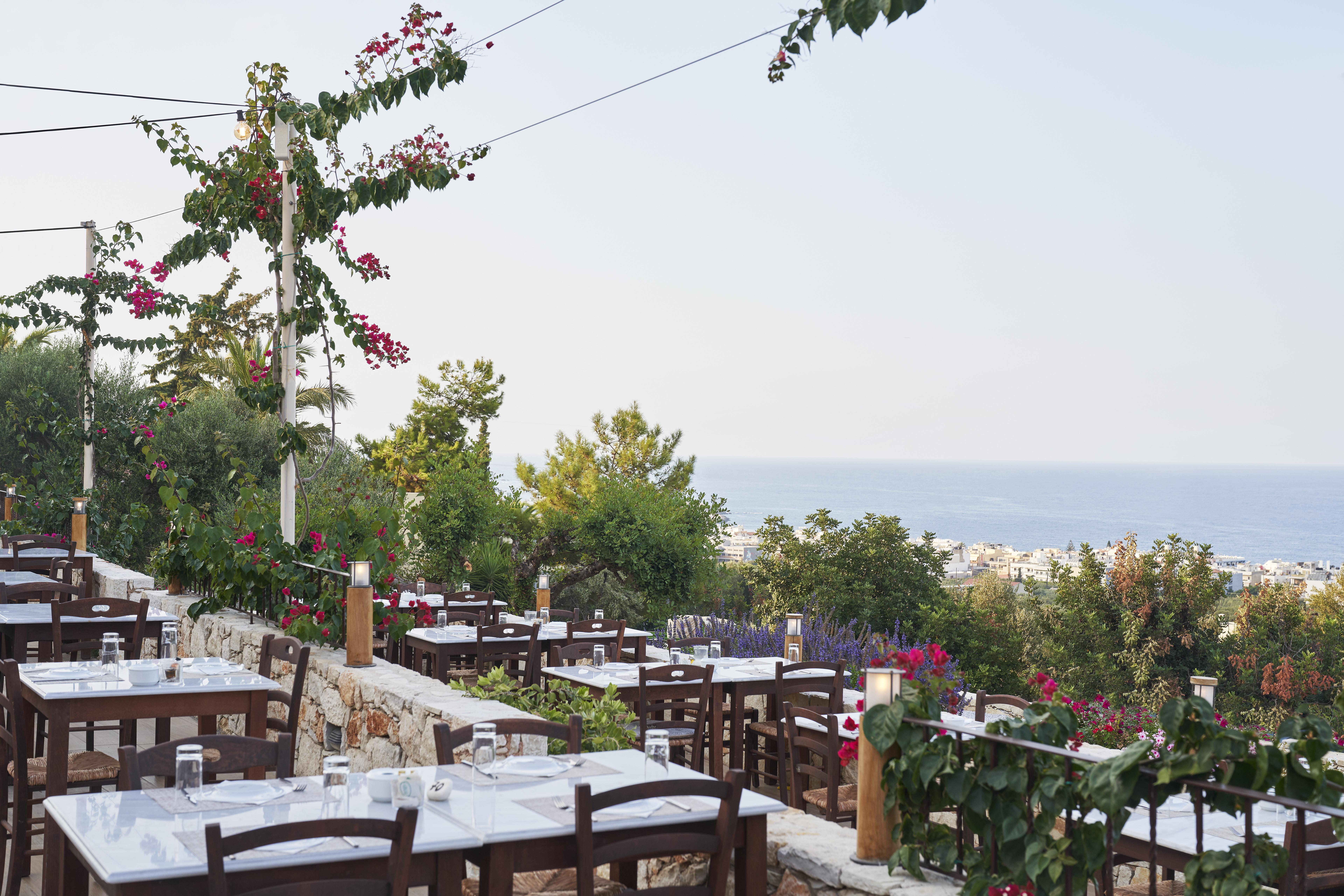Esperides Resort Crete, The Authentic Experience Hersónissos Extérieur photo A restaurant in Chania